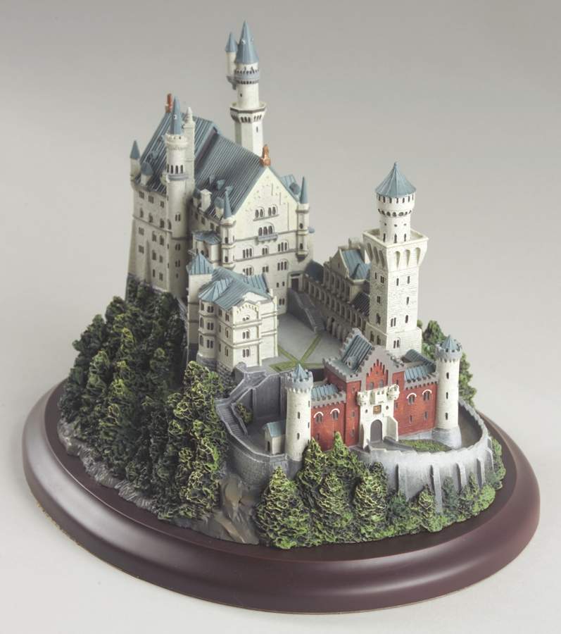 Castles of The World Neuschwanstein - Boxed by Lenox-1