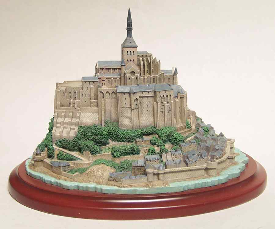 Castles of The World Mont Saint Michel - Boxed by Lenox-1