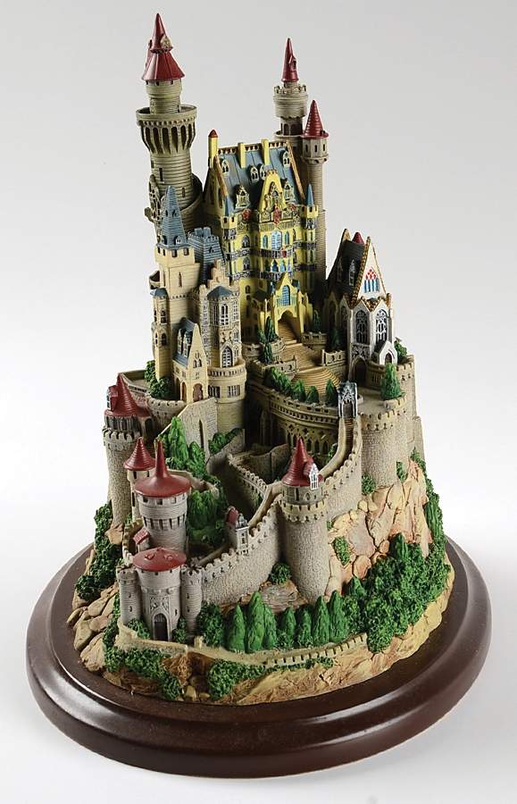 Castles of The World Falkenstein - Boxed by Lenox-1