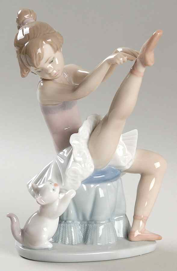 Days of The Week Tuesday's Girl - No Box by Lladro-1