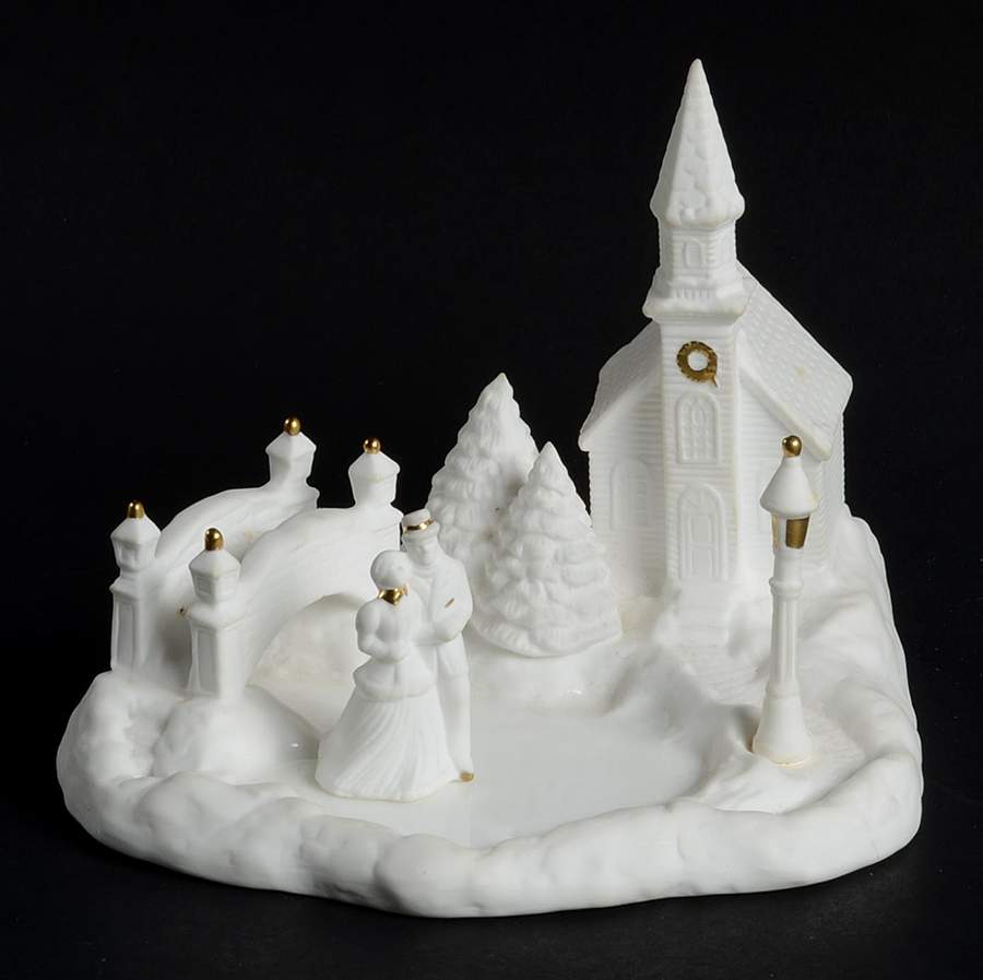 Musical Christmas Figurines Skater's Pond - No Box by Lenox-1