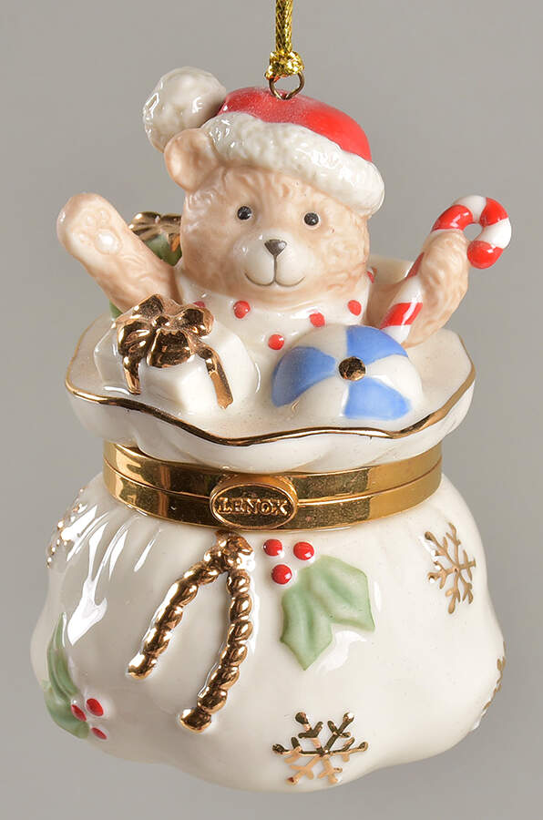 Hinged Box Christmas Ornaments A Berry Merry Christmas - With Box by Lenox-1