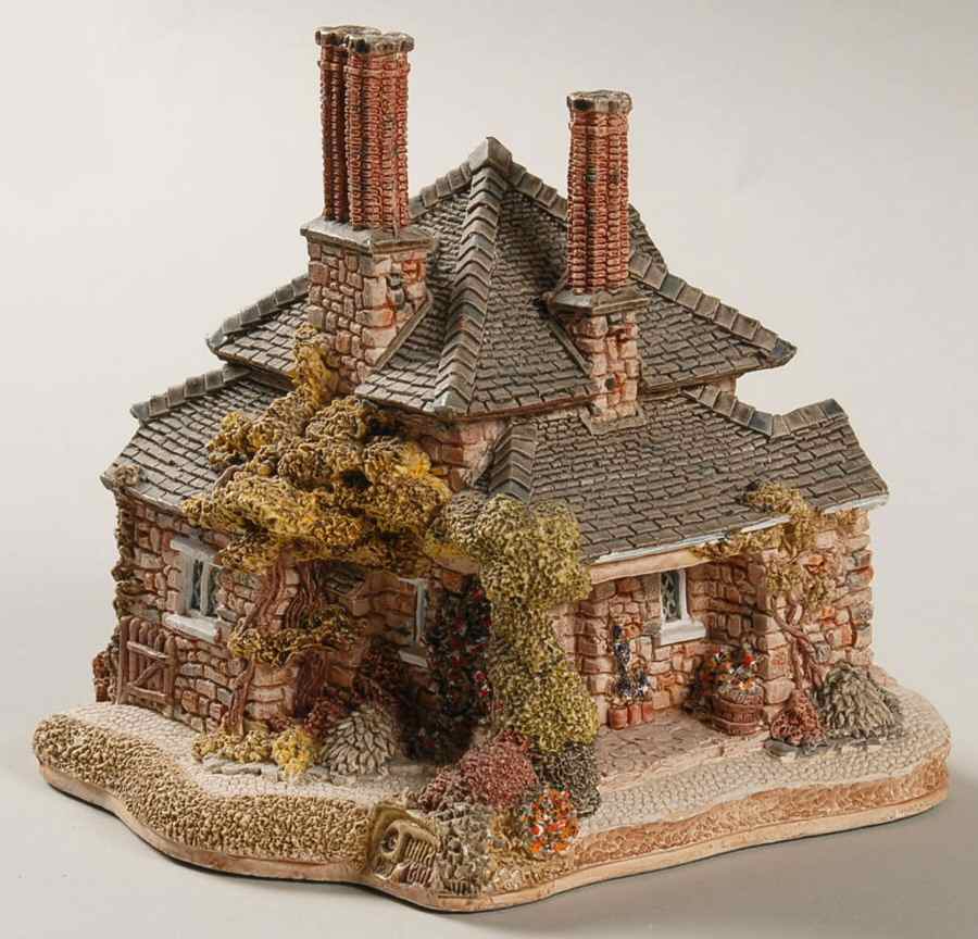 Blaise Hamlet Cottage Collection Diamond Cottage - Boxed by Lilliput Lane-1