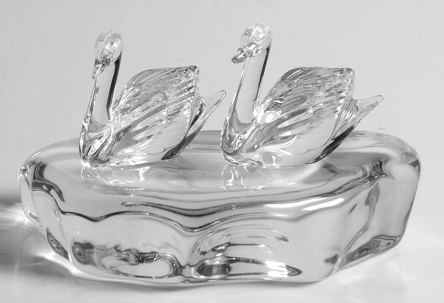Crystal Animals Enchanted Swans Set Of 3 - Boxed by Lenox-1