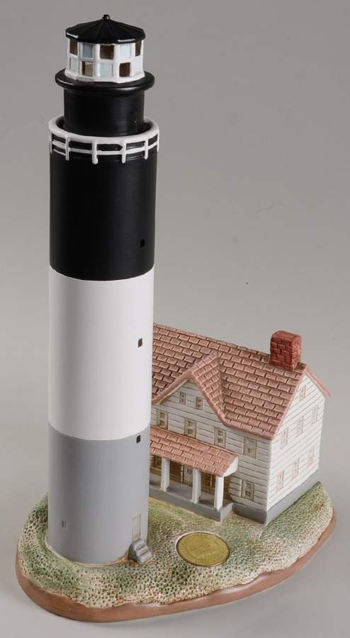 Limited Edition Lighthouses Oak Island, Nc-1958 - With Box by Lefton-1