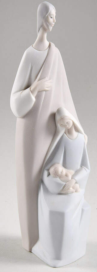 Religious and Nativity Holy Family - Boxed by Lladro-1