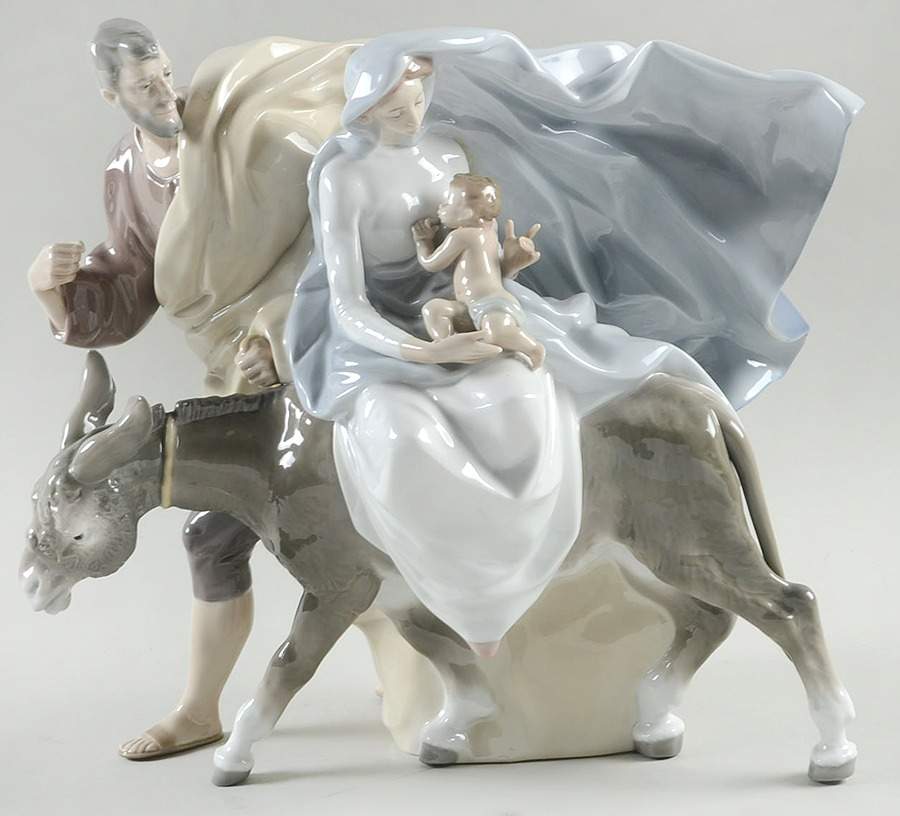 Religious and Nativity Flight To Egypt-Without Staff - No Box 45a by Lladro-1