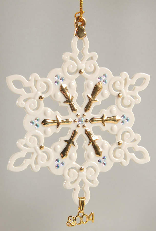 China Snowflake Ornament 2004 Snowflake - Boxed by Lenox-1
