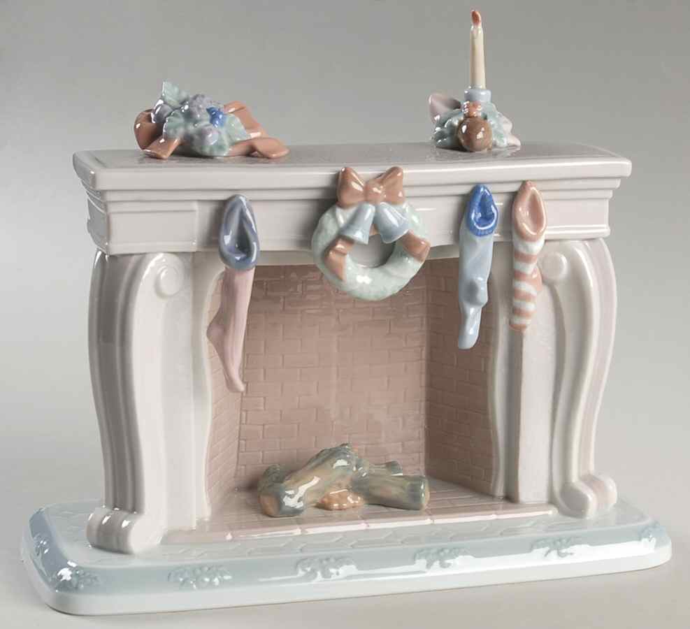 Twas The Night Before Christmas Up The Chimney He Rose - No Box by Lladro-1