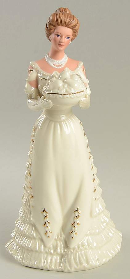 Classic Ivory Christmas Figurines A Christmas Of Good Tidings - Boxed by Lenox-1