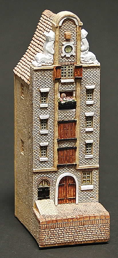 Neatherlands Collection De Branderij - Boxed by Lilliput Lane-1