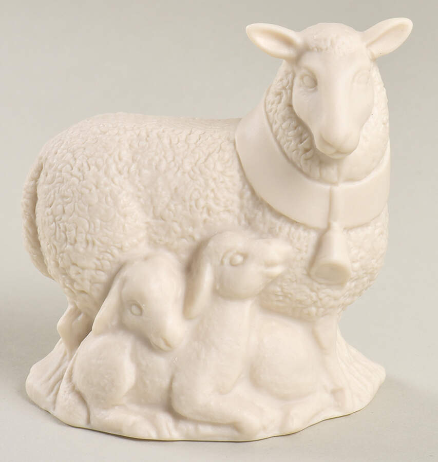 Commemorate 2000 Nativity Sheep - No Box by Lenox-1
