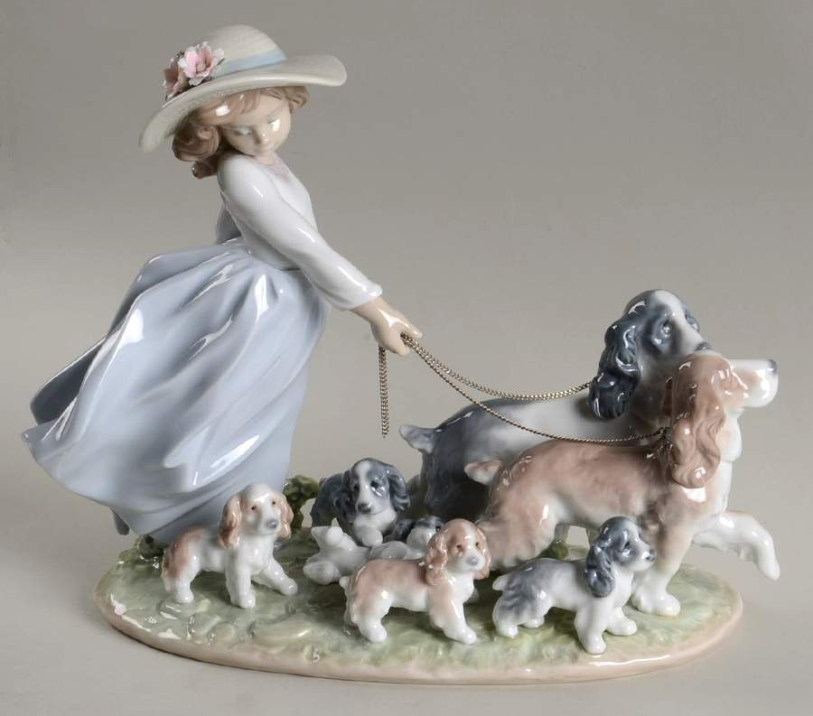Lladro Collector Society Figurines Puppy Parade-2001 - Boxed by Lladro-1