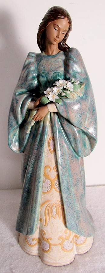 Lladro Collector Society Figurines Sincerity-2001 - Boxed by Lladro-1