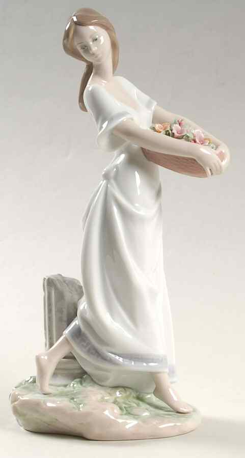 Lladro Collector Society Figurines Gardens Of Athens-2004 - No Box by Lladro-1