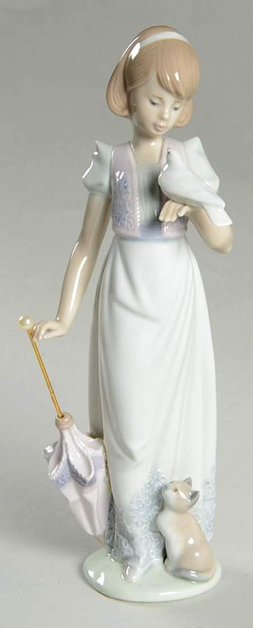 Lladro Collector Society Figurines Summer Stroll-1991 - No Box by Lladro-1