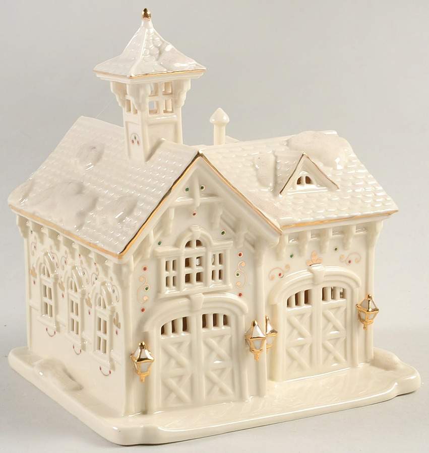 Mistletoe Park Village Carriage House - Boxed by Lenox-1