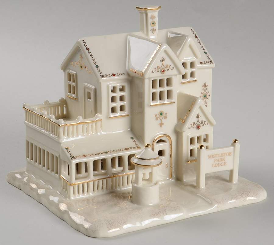Mistletoe Park Village Mistletoe Park Lodge - Boxed by Lenox-1