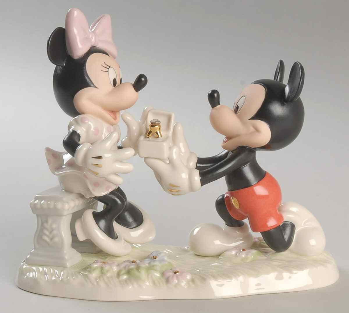 Disney Sweethearts Minnie's Dream Proposal - No Box by Lenox-1