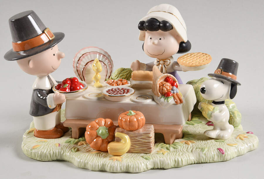 Peanuts Figurines Giving Thanks - Boxed by Lenox-1