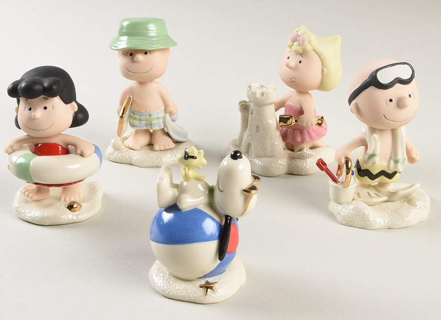 Peanuts Figurines Beach Party-Set Of 5 - Boxed by Lenox-1