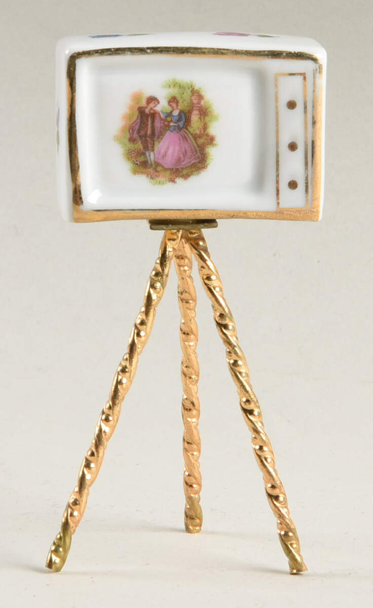 Limoges Miniature Figurines & Giftware Mini Tv-Couple Dancing - No Box by Limoges-French-1