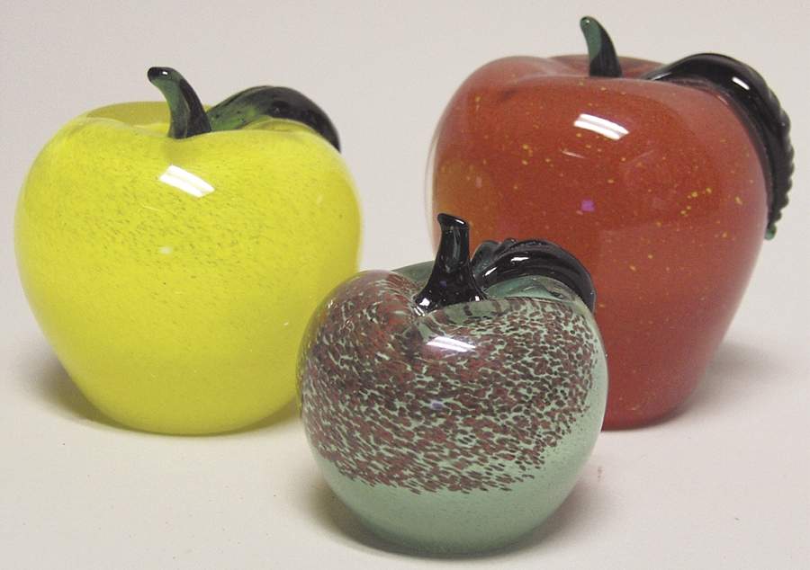 Lenox Art Glass Figurines Harvest Riches-Apples Set Of 3 - No Box by Lenox-1