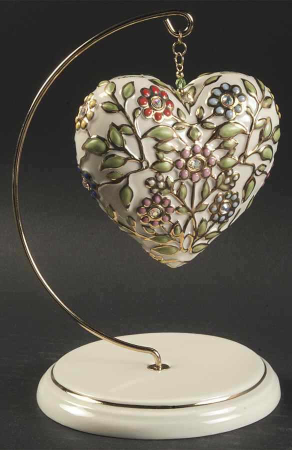 Parvaneh Holloway Figurines Heartfelt - With Box by Lenox-1