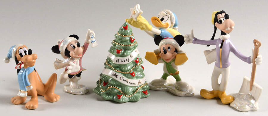 Mickey & Friends Winter Fun Figurine 5 Pc Set - Boxed by Lenox-1