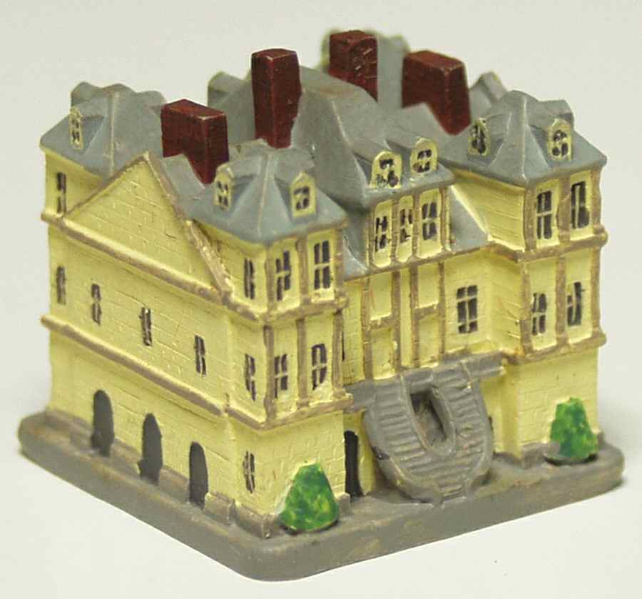 Great Castles Thimble Collection Chateau Fontainebleau - Boxed by Lenox-1