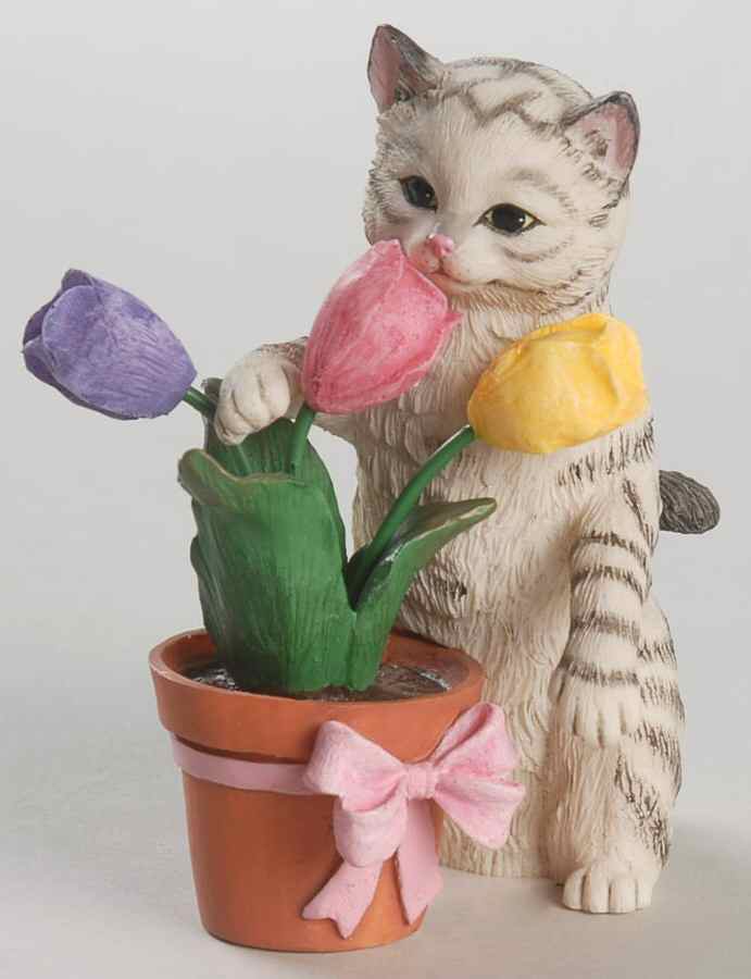 Sweet Kitties Sculpture Collection Fragrant Feline - Boxed by Lenox-1