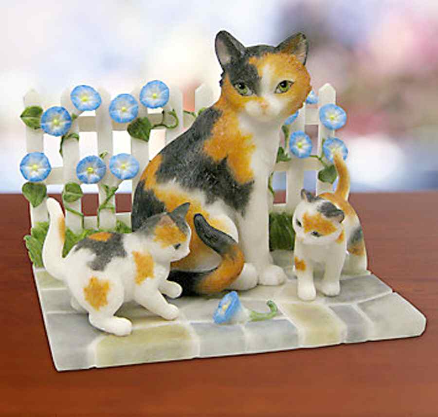 Sweet Kitties Sculpture Collection A Stroll In The Garden - Boxed by Lenox-1