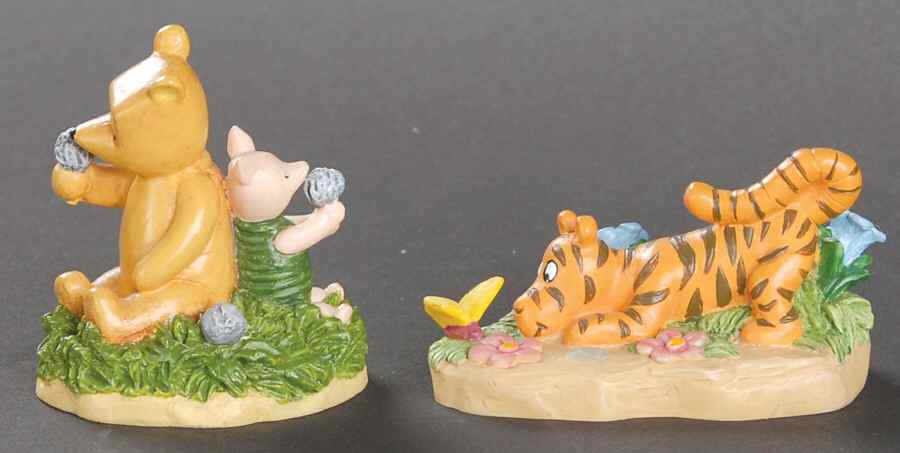 Winnie the Pooh Thimble Collection Pair Of Thimbles #6 - Boxed by Lenox-1