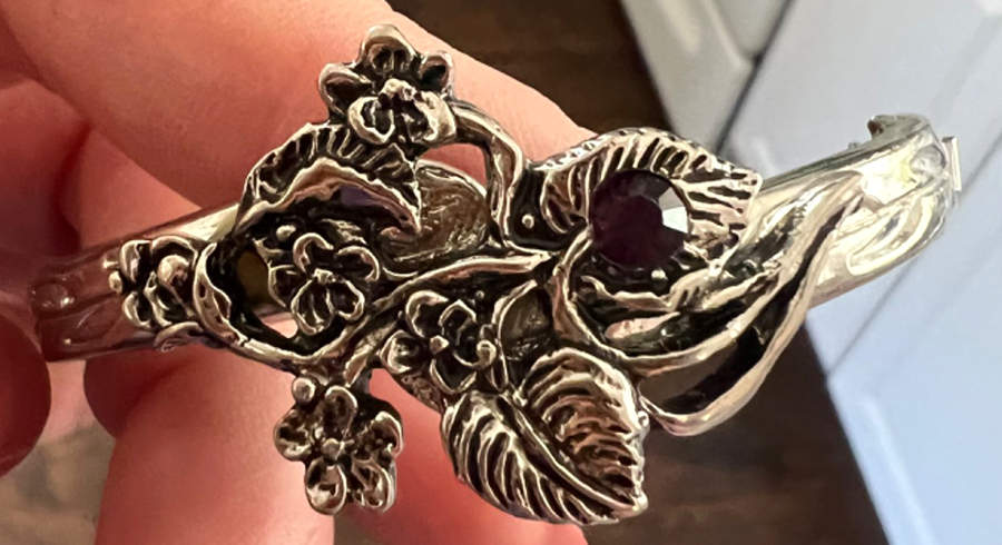Flower of the Month Bracelets February - Violoet - Boxed by Lenox-1