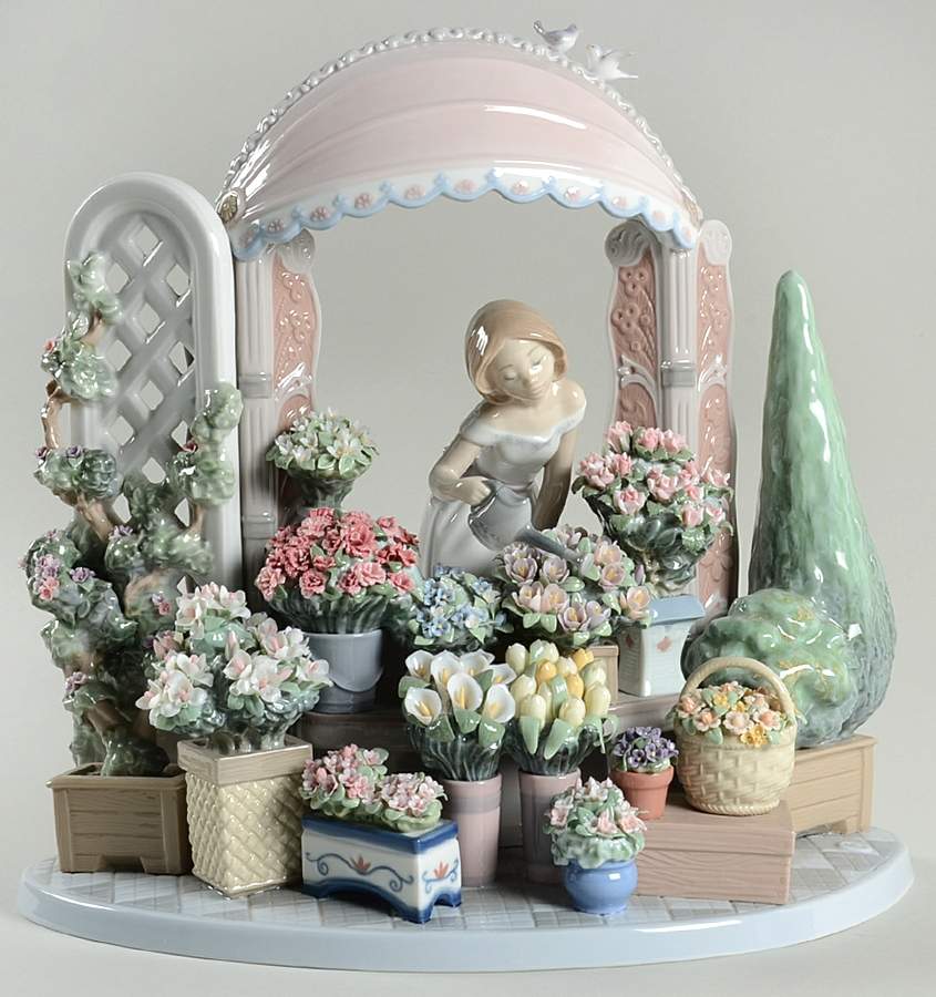 Utopia Romantic Feelings - Boxed by Lladro-1