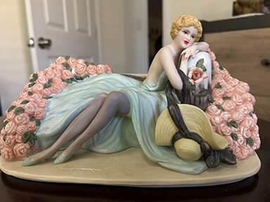 Icart Figurine 1933-Les Roses - Boxed by Louis Icart-1