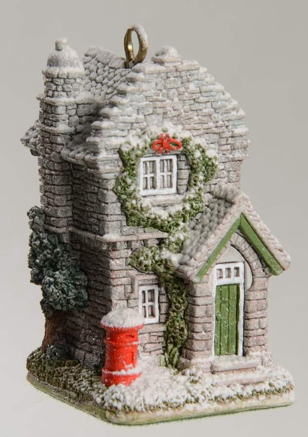 Annual Lilliput Lane Ornament Plum Cottage - Boxed by Lilliput Lane-1