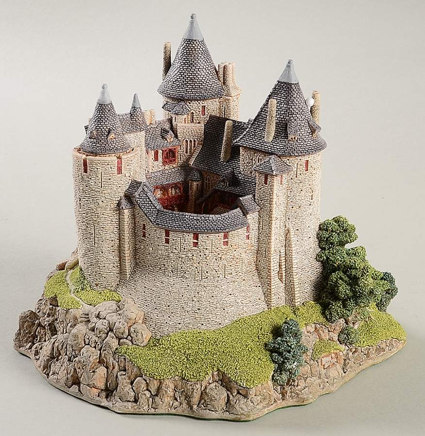 Historic Castles of Britain Castell Coch-With Knobs (1st) - Boxed by Lilliput Lane-1