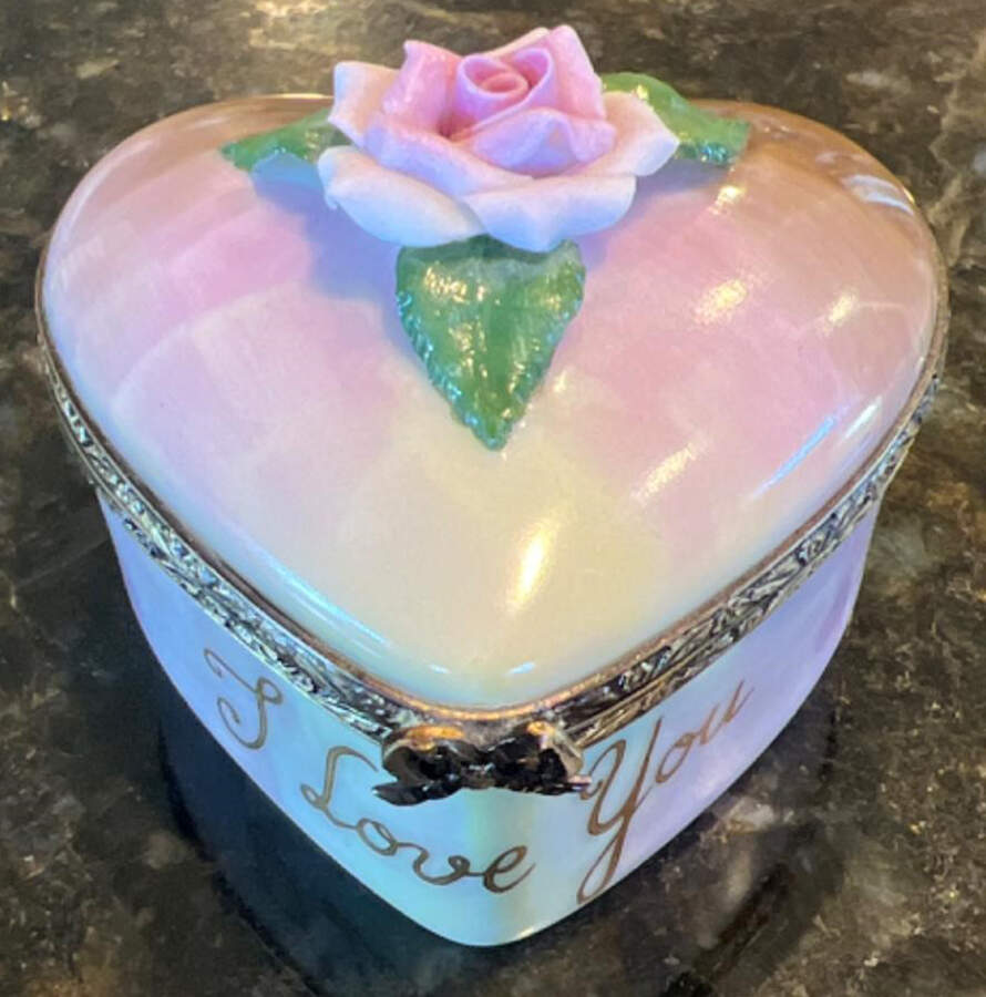 La Gloriette Limoges Box Rose Heart I Love You - No Box by La Gloriette-1
