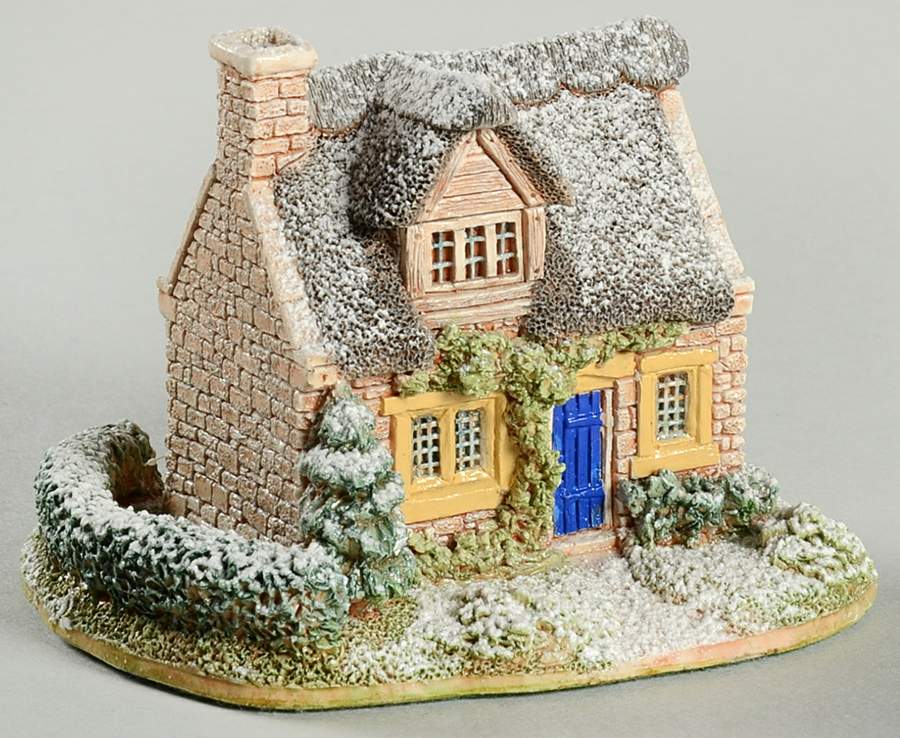 Christmas Collection Cranberry Cottage - Boxed by Lilliput Lane-1