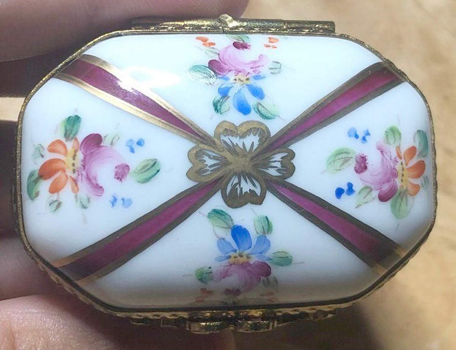 La Seynie Limoges Boxes Floral And Crossed Ribbon - No Box by La Seynie Limoges-1
