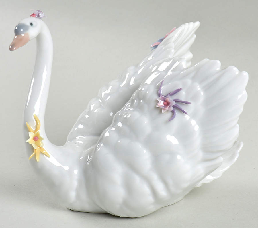 Birds White Swan With Flowers - No Box by Lladro-1