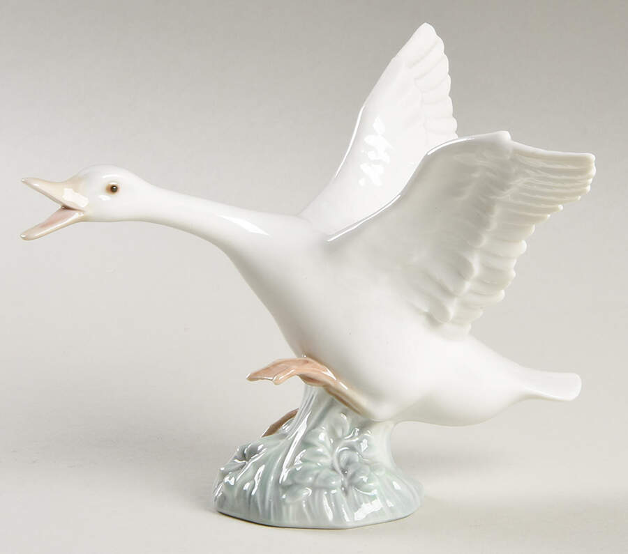 Birds Duck Jumping - No Box by Lladro-1