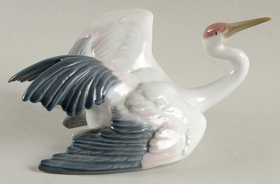 Birds Fluttering Crane - No Box by Lladro-1