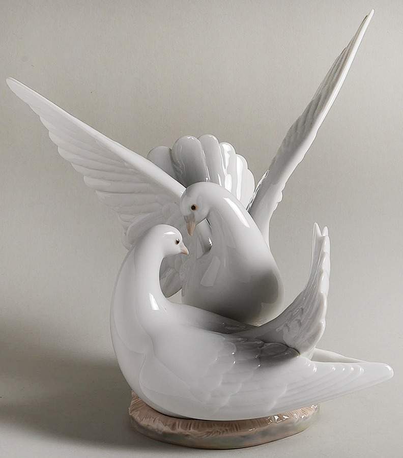 Birds Love Nest - No Box by Lladro-1