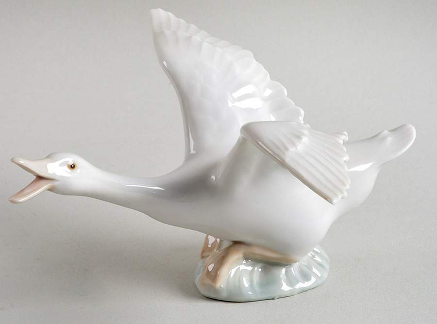 Birds Duck Flying - No Box by Lladro-1
