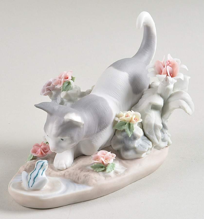 Animals-Domestic Kitty Confrontation - No Box by Lladro-1