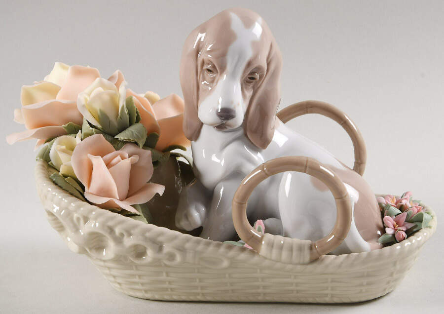 Animals-Domestic Basset & Bloom - No Box by Lladro-1