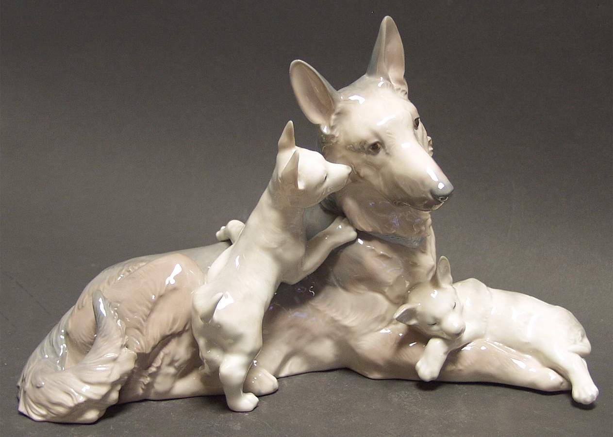 Animals-Domestic German Shepherd With Puppies - No Box by Lladro-1