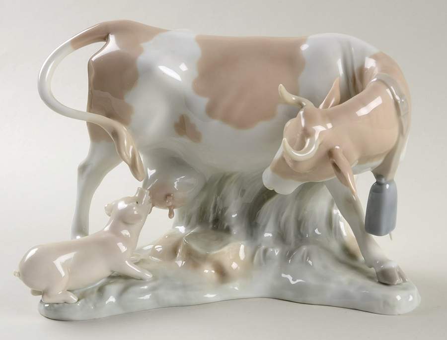 Animals-Domestic Cow With Pig - No Box by Lladro-1